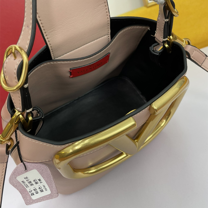 Garavani Supervee Women's Clutch Bag Crossbody Bags Size 20*19*12 cm