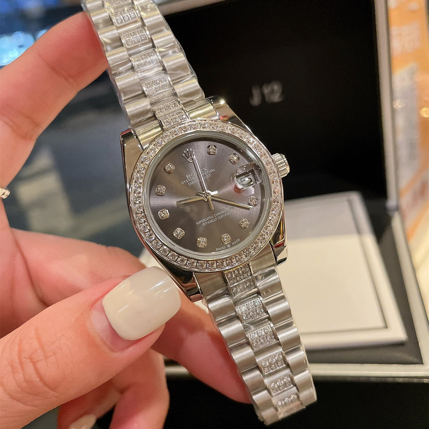 Daybreak Collection Classic Ladies Watch