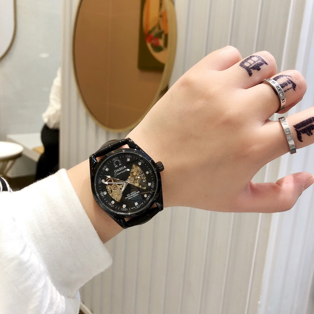 Quartz Watch 5 Colors Size:40MM