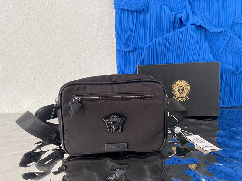 La Medusa Fanny Pack Size 22*16*5 cm