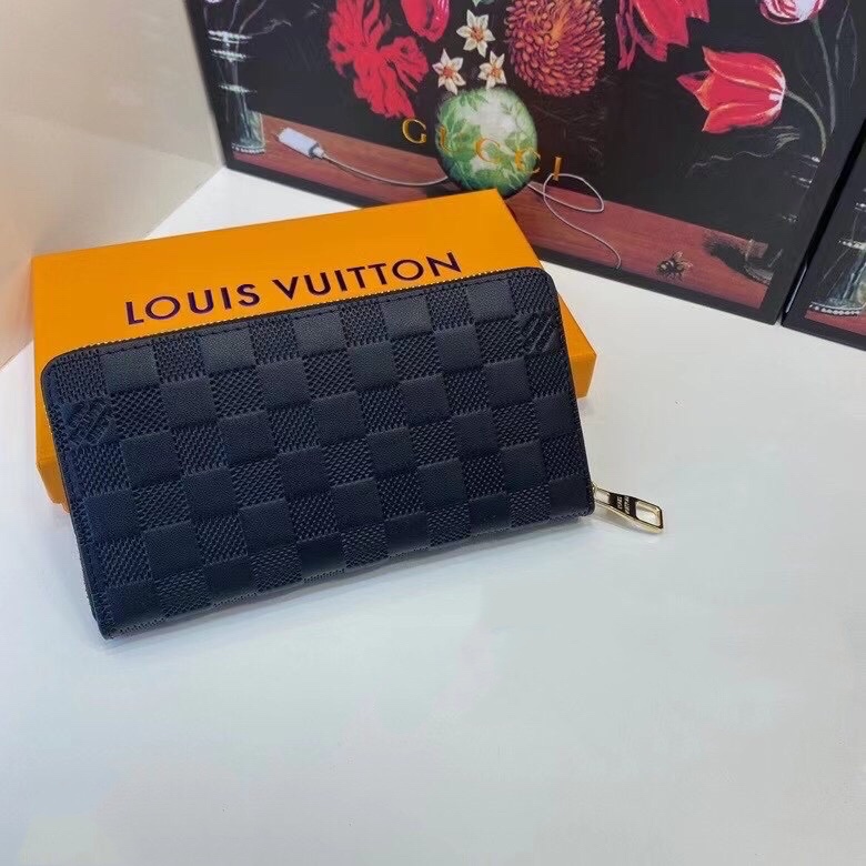 New Men's Handbag Black Cowhide Wallet Size 20 * 10cm