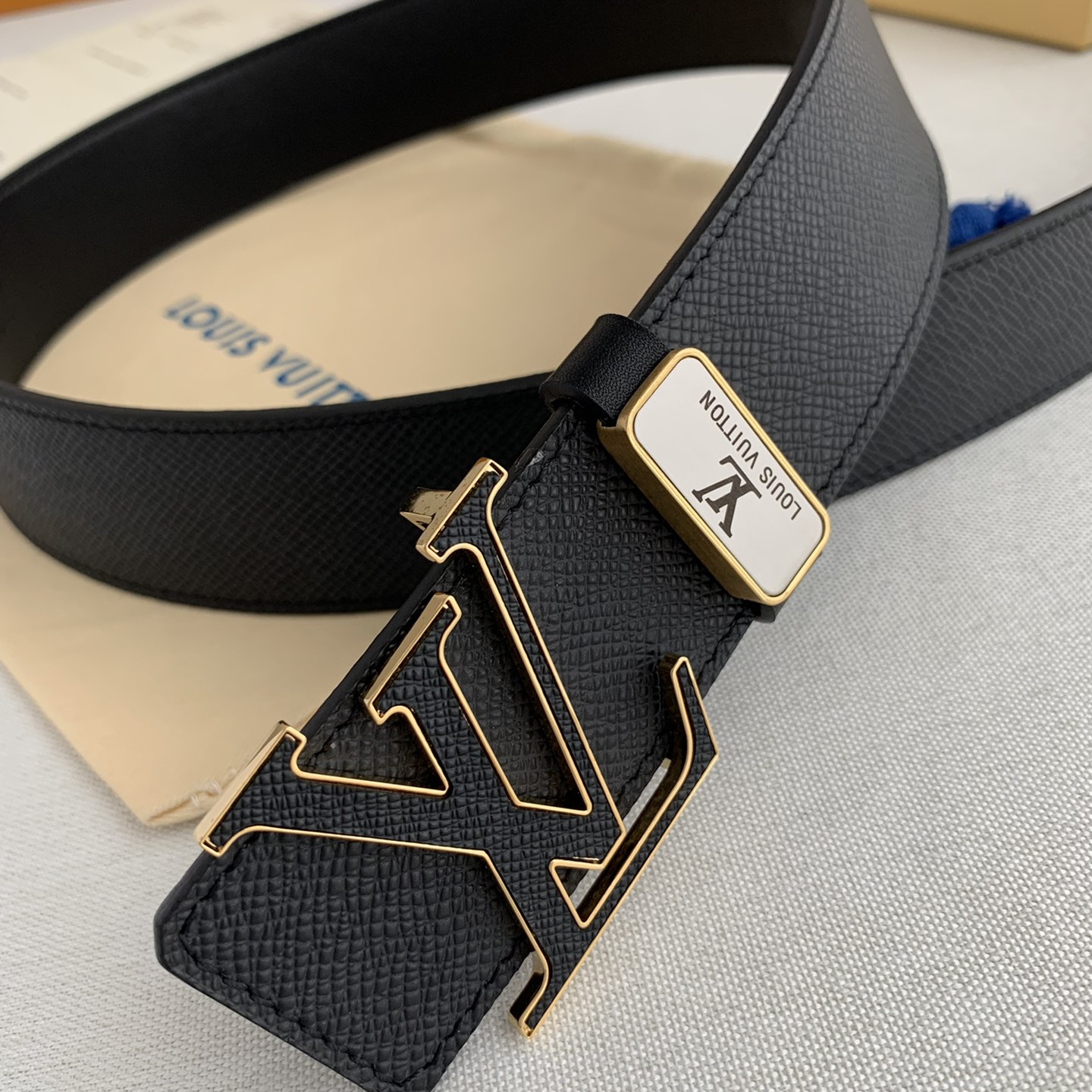 Belts ,2 Colors,Width:3.8cm