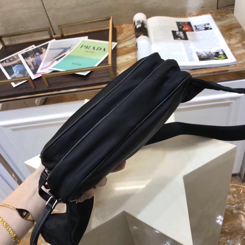 Men's Fanny Pack For Men And Women Bag Size 21*13*5 cm