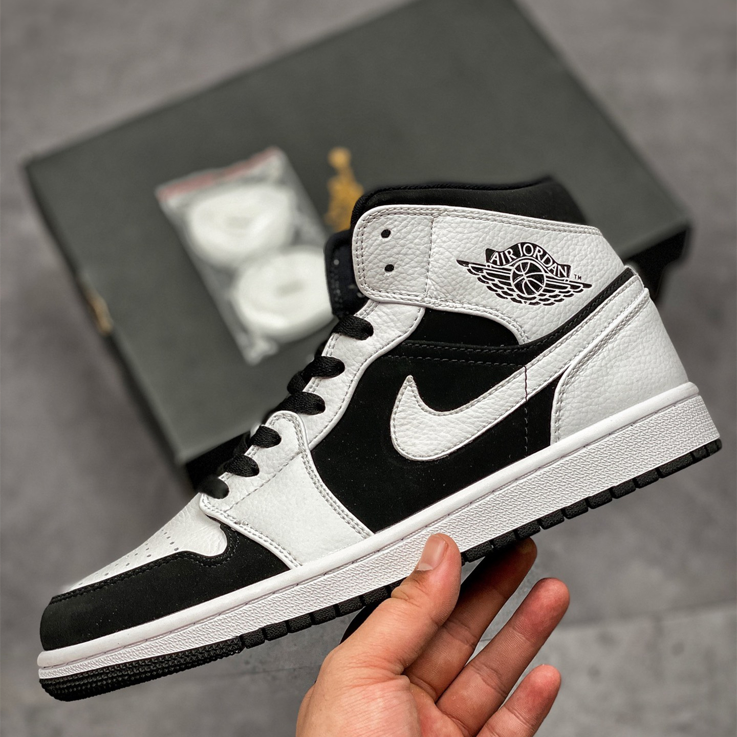 Air Jordan 1 Mid Leisure Board Shoes EU36-EU47.5/ US4-US13