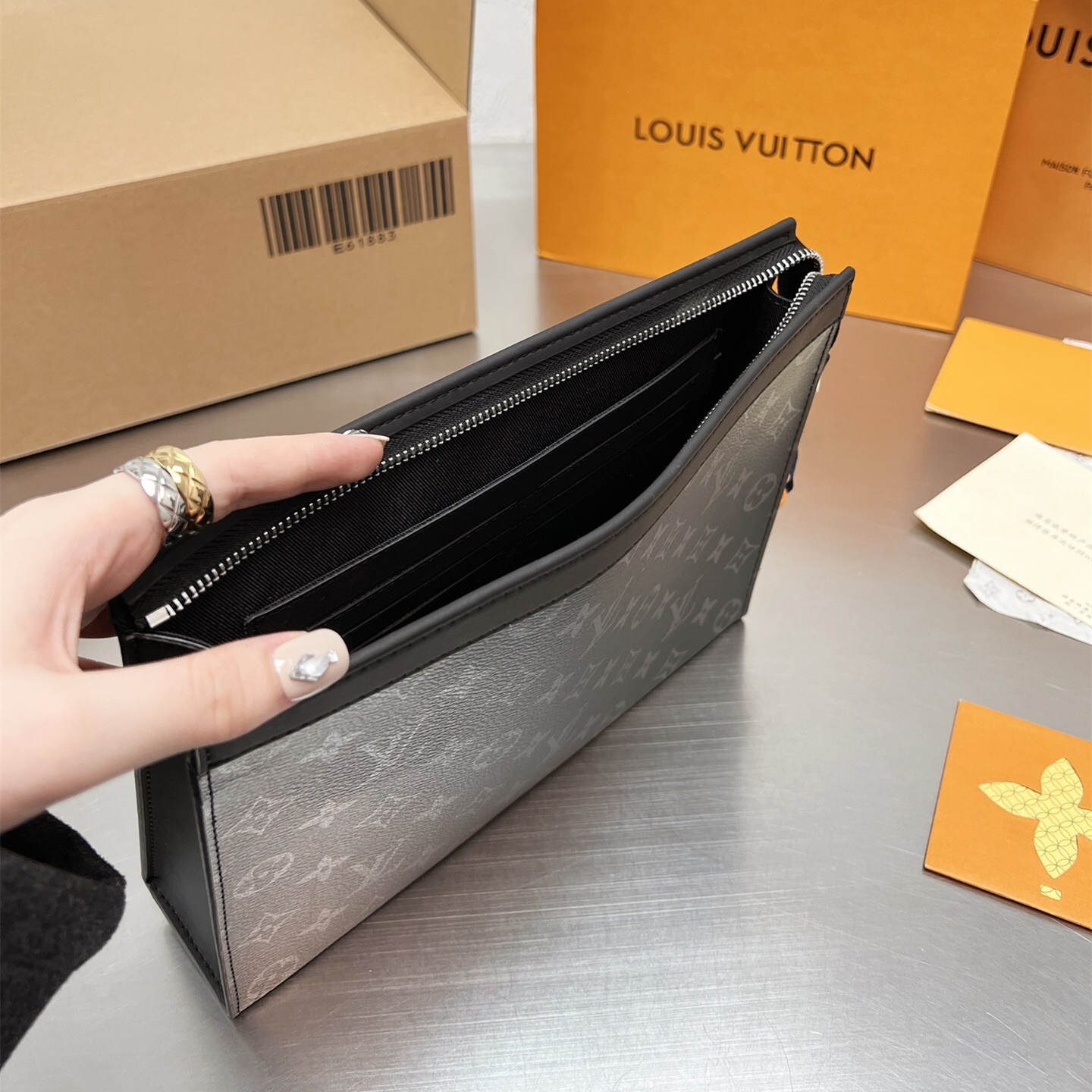 Bags Classic Toiletry Pouch