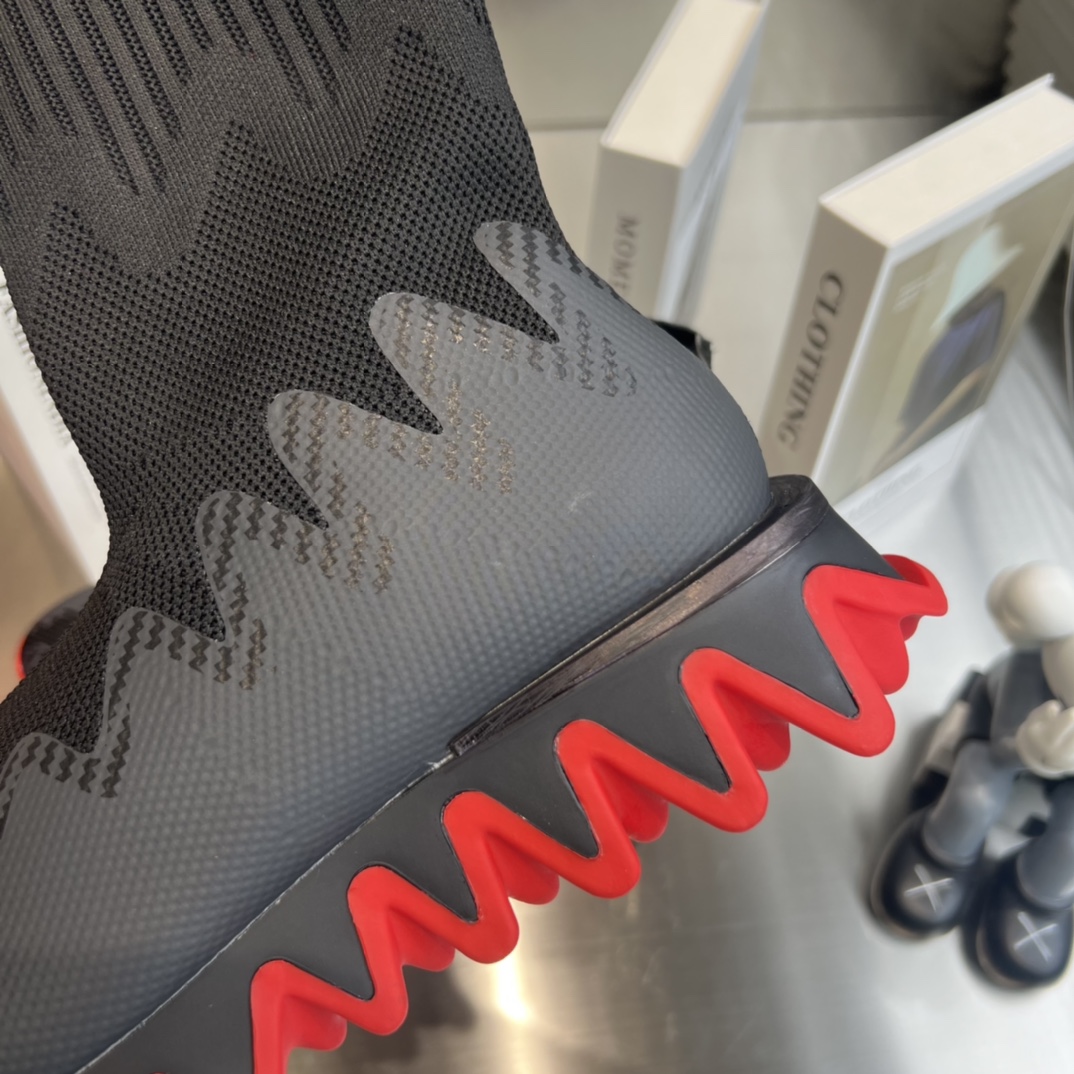 Reservation Shark Sole Socks women men shoes