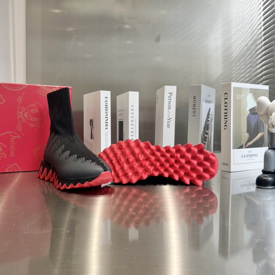 Reservation Shark Sole Socks women men shoes