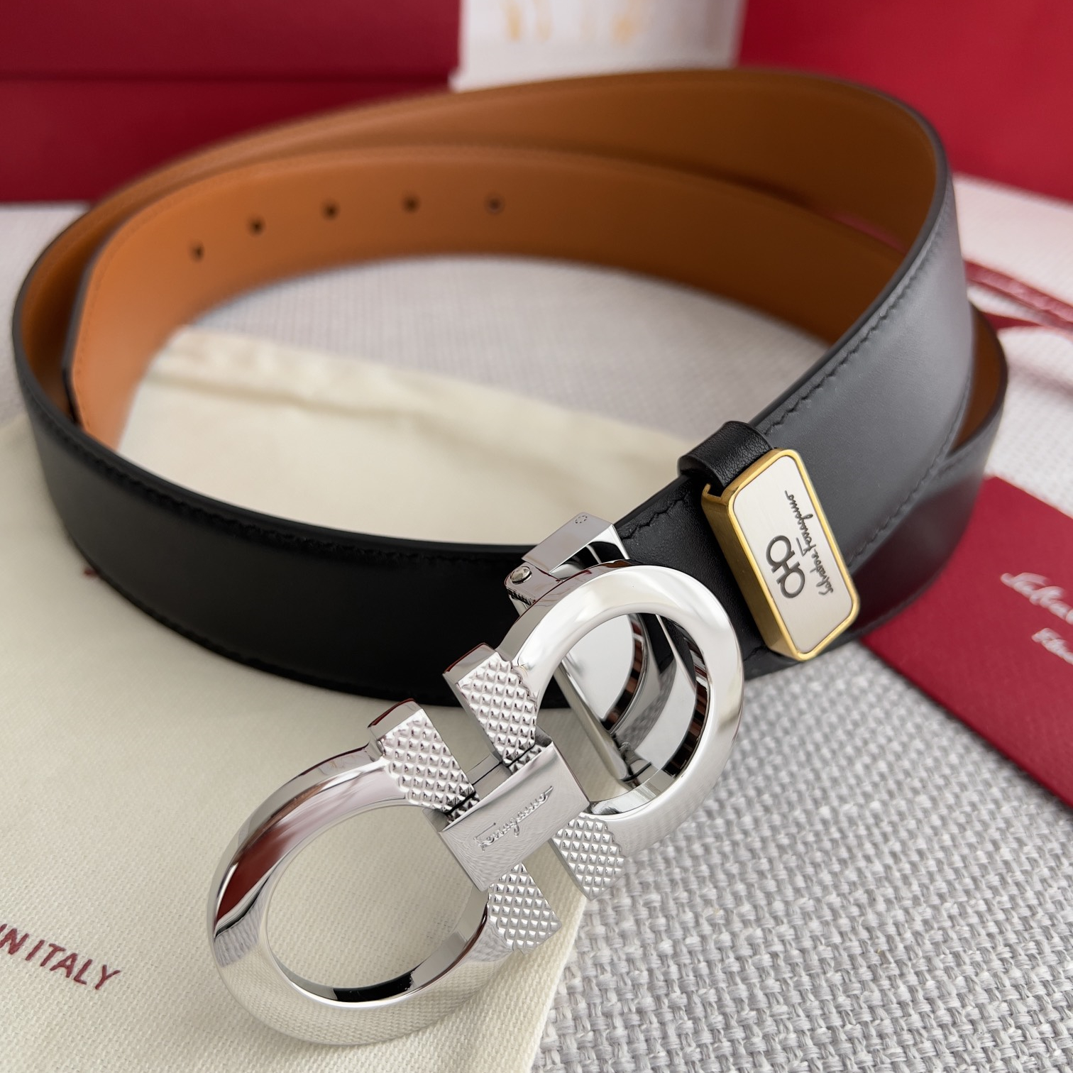 Belt  double-sided wear，2 Colors, Width:3.5cm