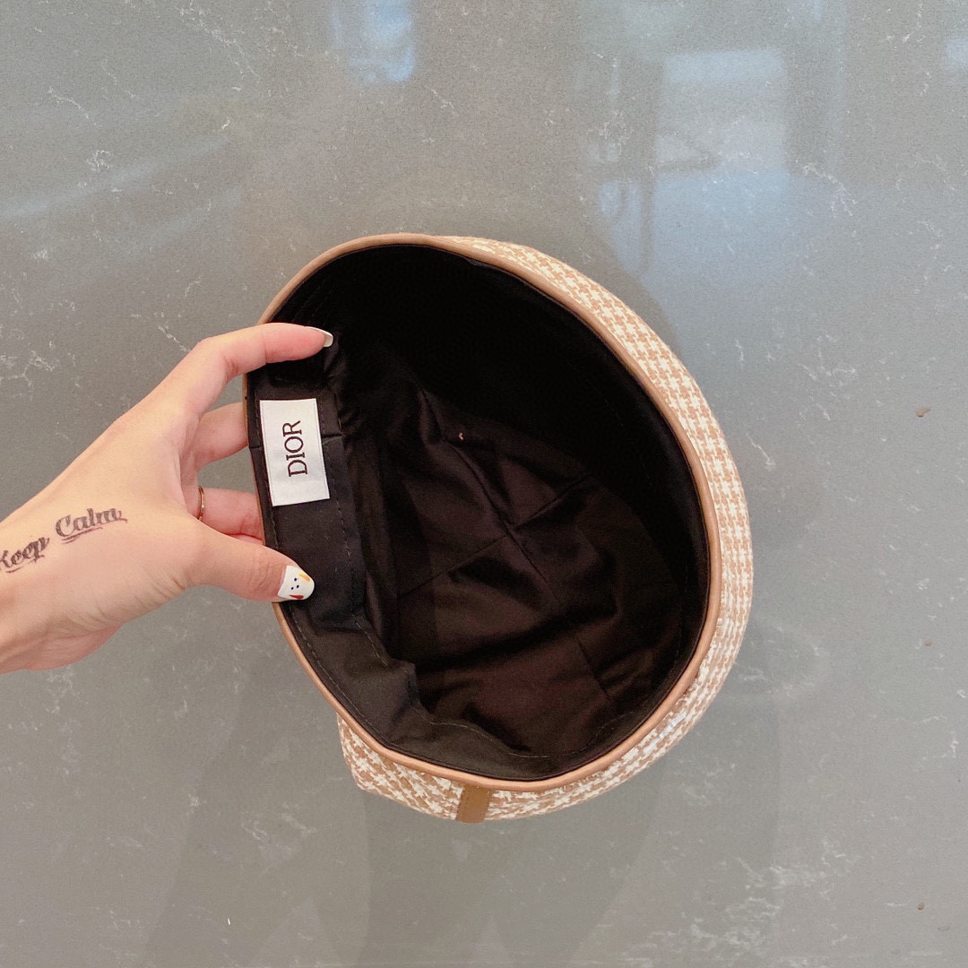 women  Autumn  Winter hat ,Houndstooth beret cap