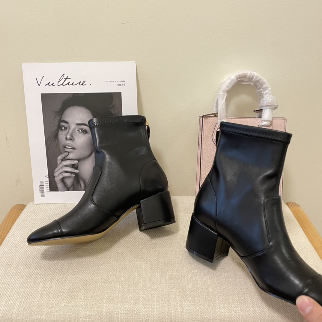 Embroidered letter women  ankle boots INS 2022 new fashion