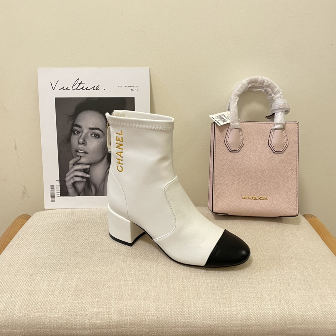 Embroidered letter women  ankle boots INS 2022 new fashion