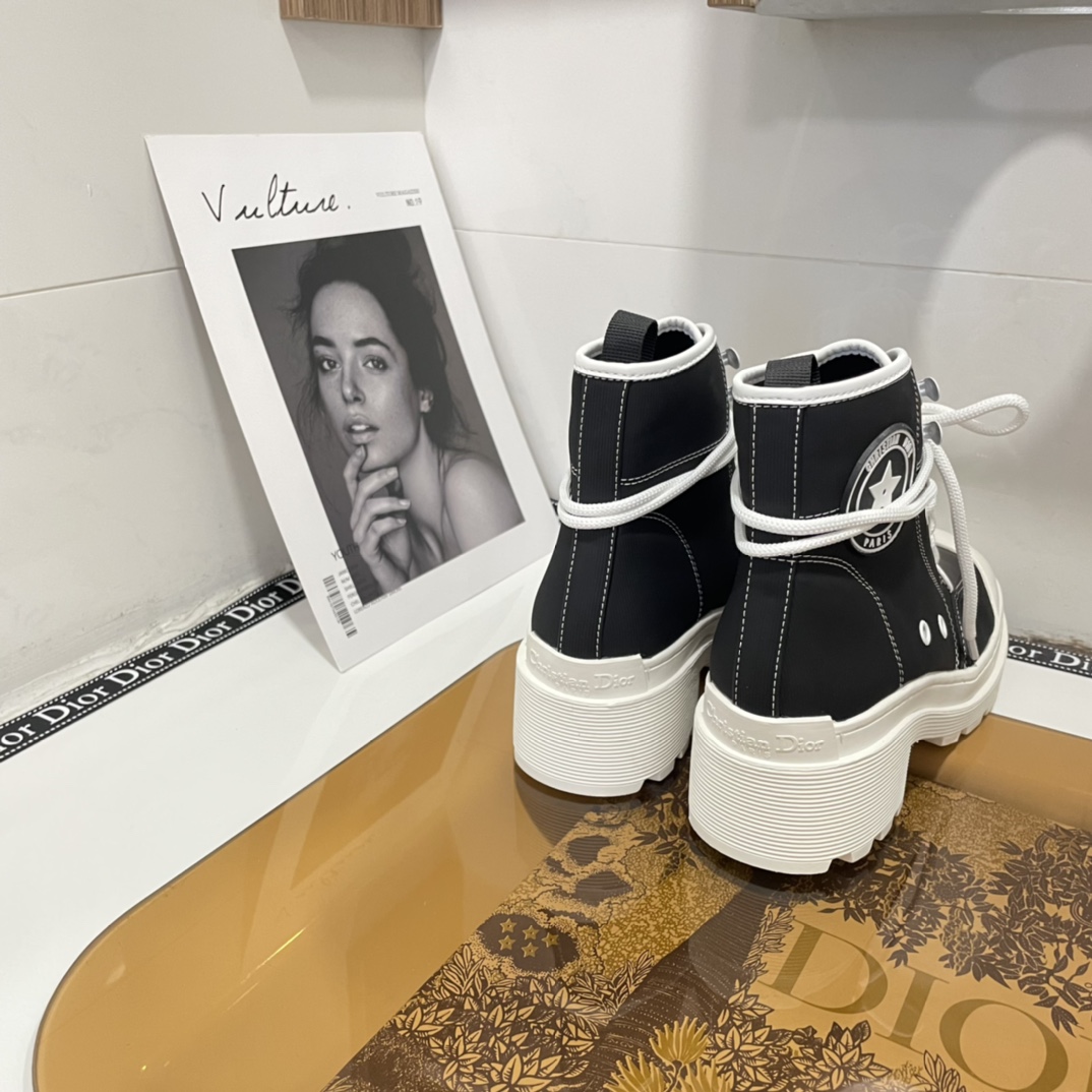 women  Martin boots  2022 new fashion shoes