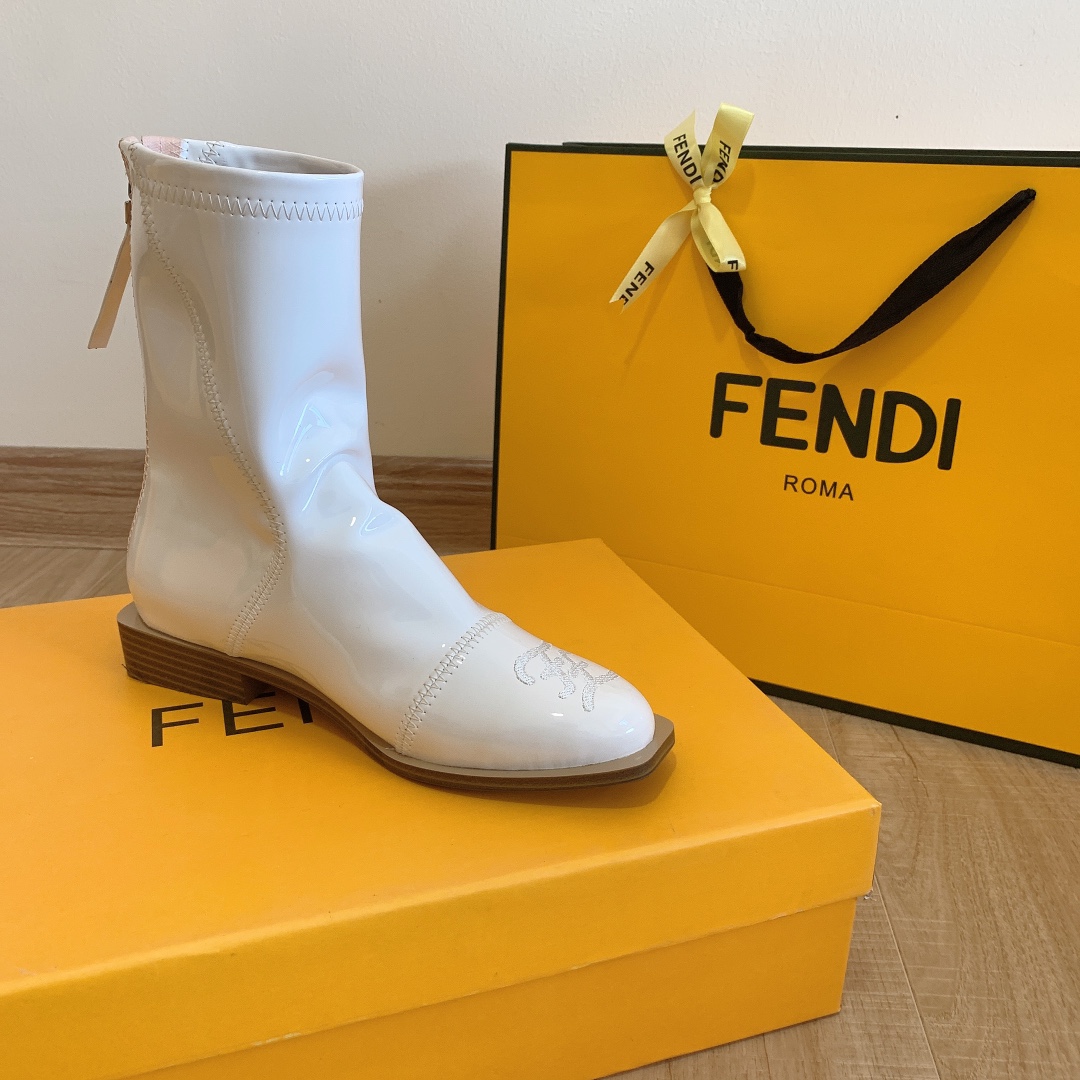 2022 new women short boots  women shoes size:EU34-EU40