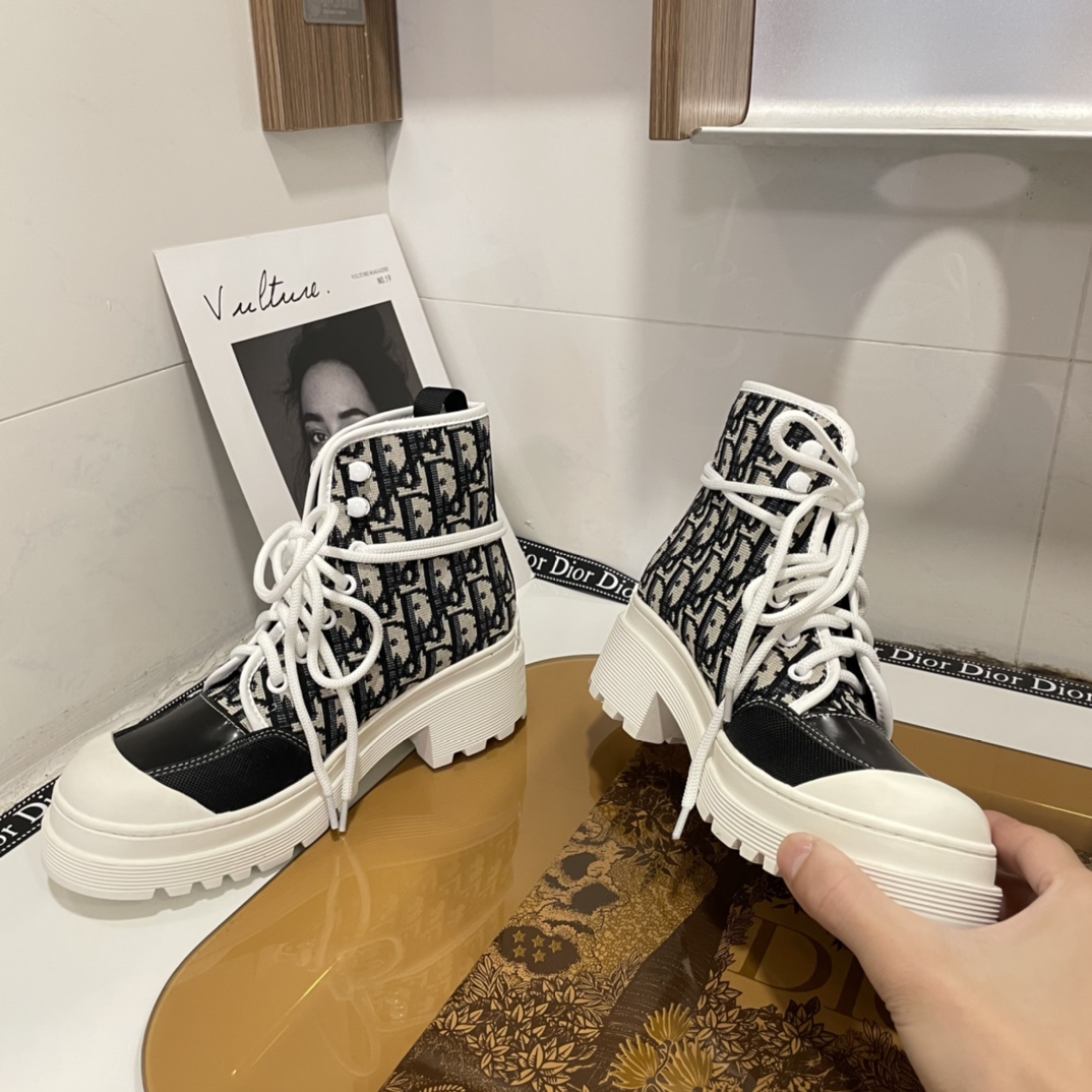 women  Martin boots  2022 new fashion shoes