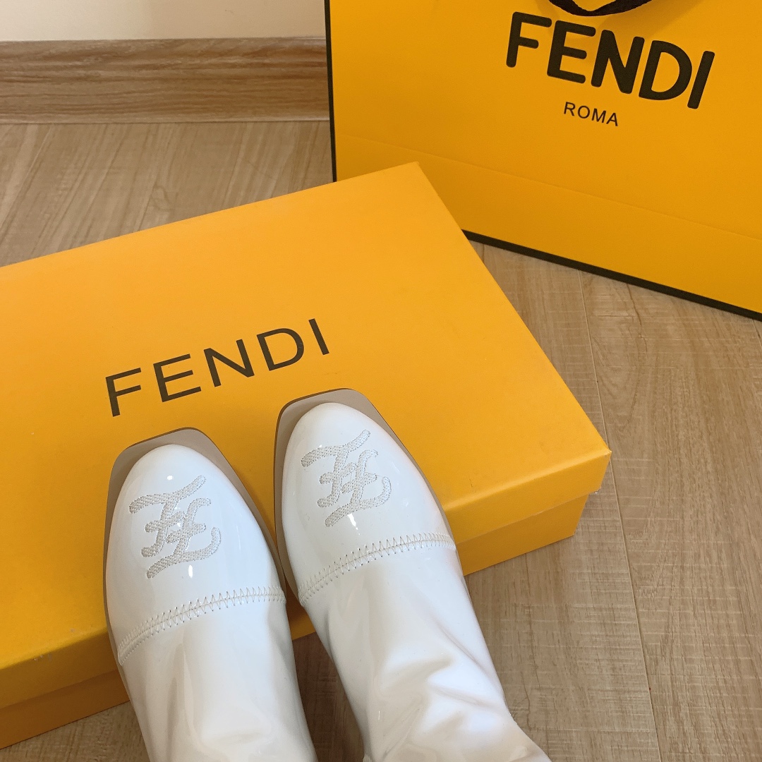 2022 new women short boots  women shoes size:EU34-EU40