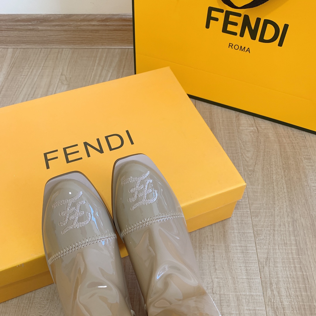 2022 new women short boots  women shoes size:EU34-EU40