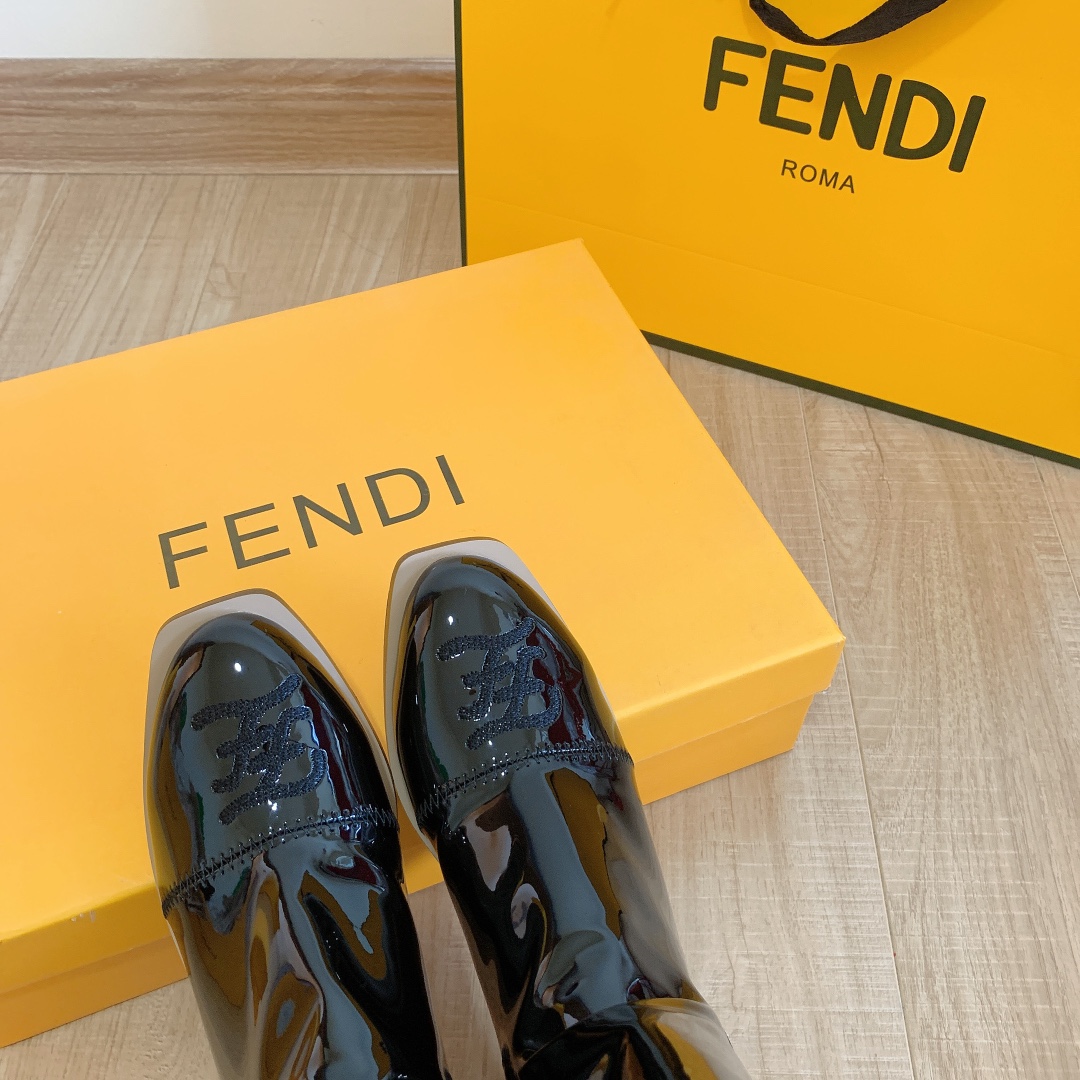 2022 new women short boots  women shoes size:EU34-EU40