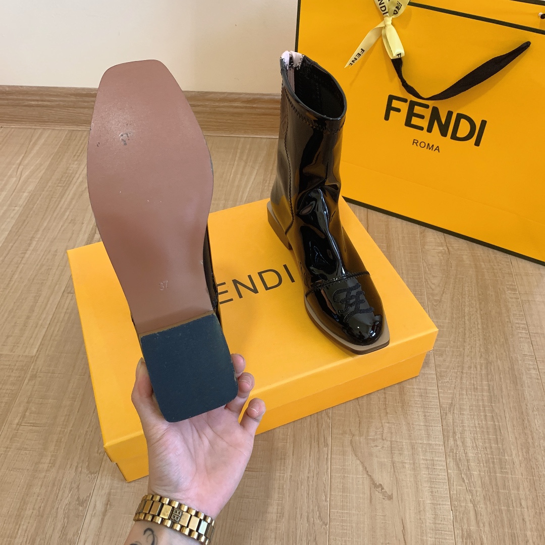 2022 new women short boots  women shoes size:EU34-EU40