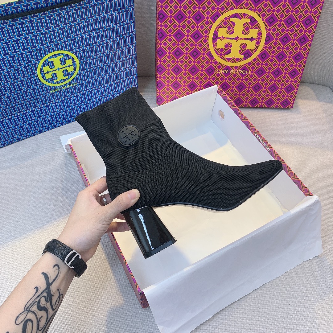 women short boots  women Knitted shoes size:EU35-EU40