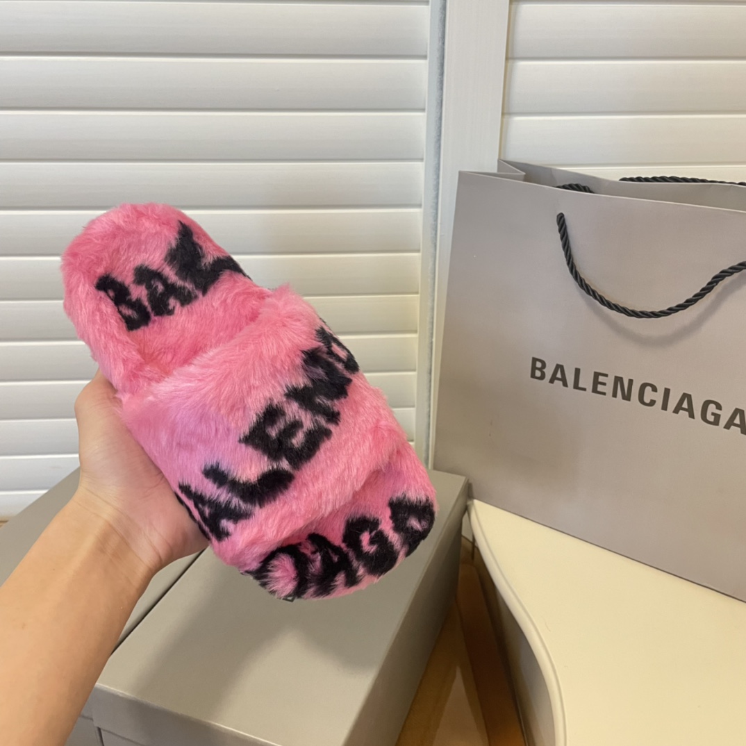 Plush slippers  women shoes size:EU35-EU41