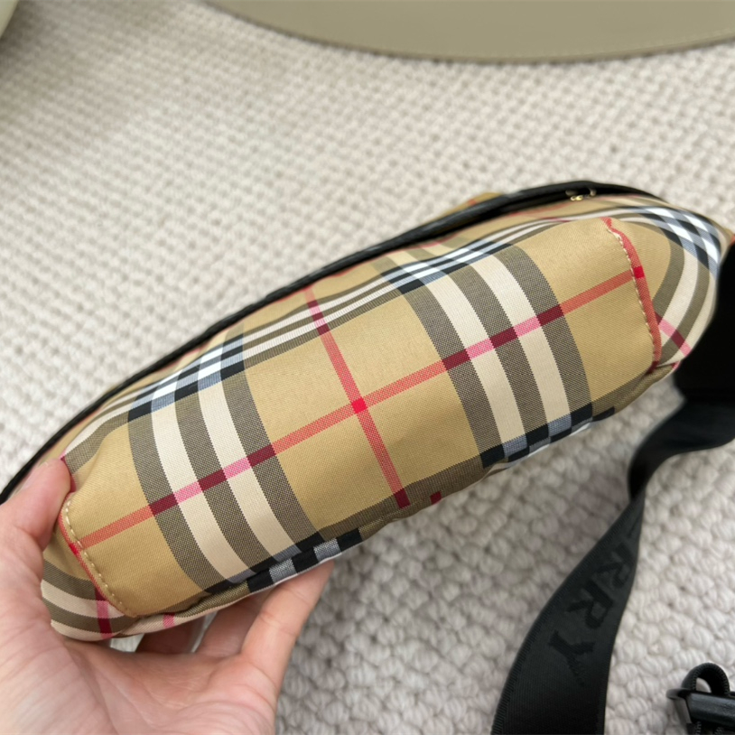 Men's bag Chest Bag Fanny Pack  Size 30*14cm