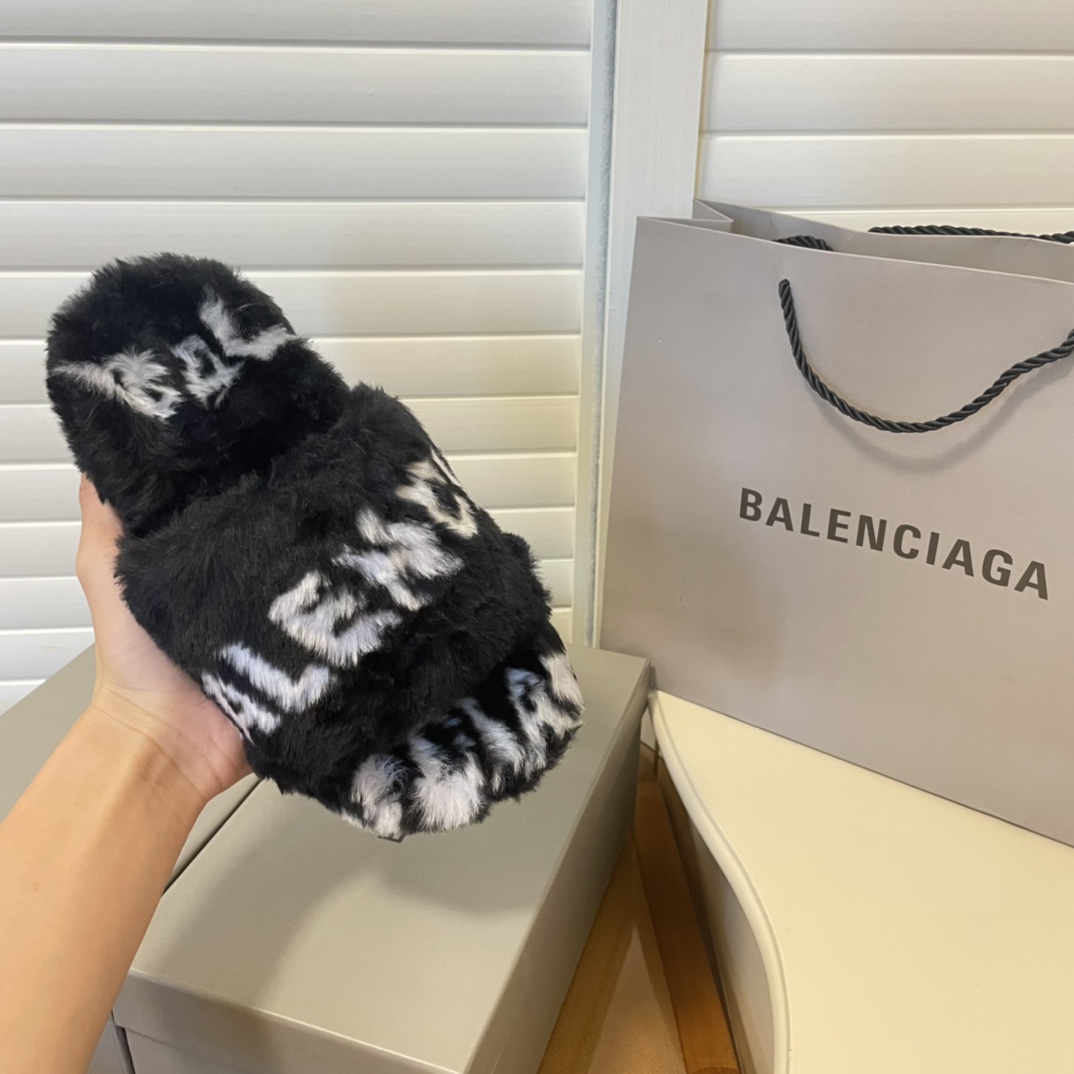 Plush slippers  women shoes size:EU35-EU41