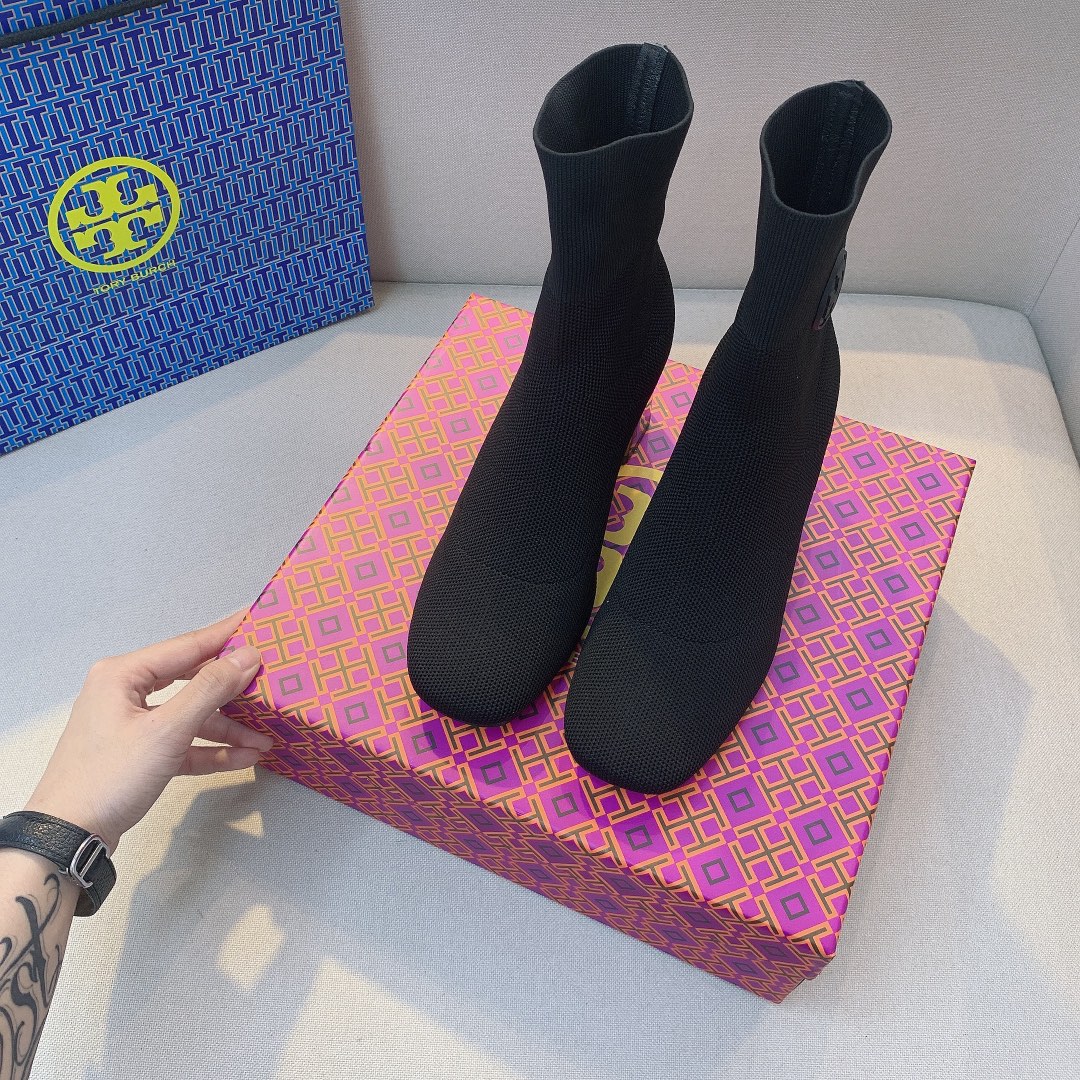 women short boots  women Knitted shoes size:EU35-EU40