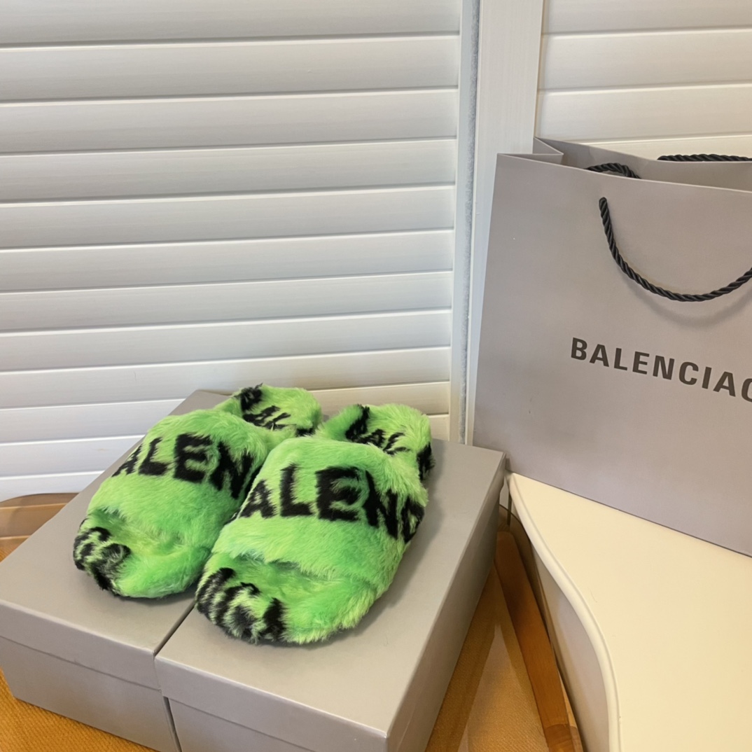 Plush slippers   women shoes size:EU35-EU41