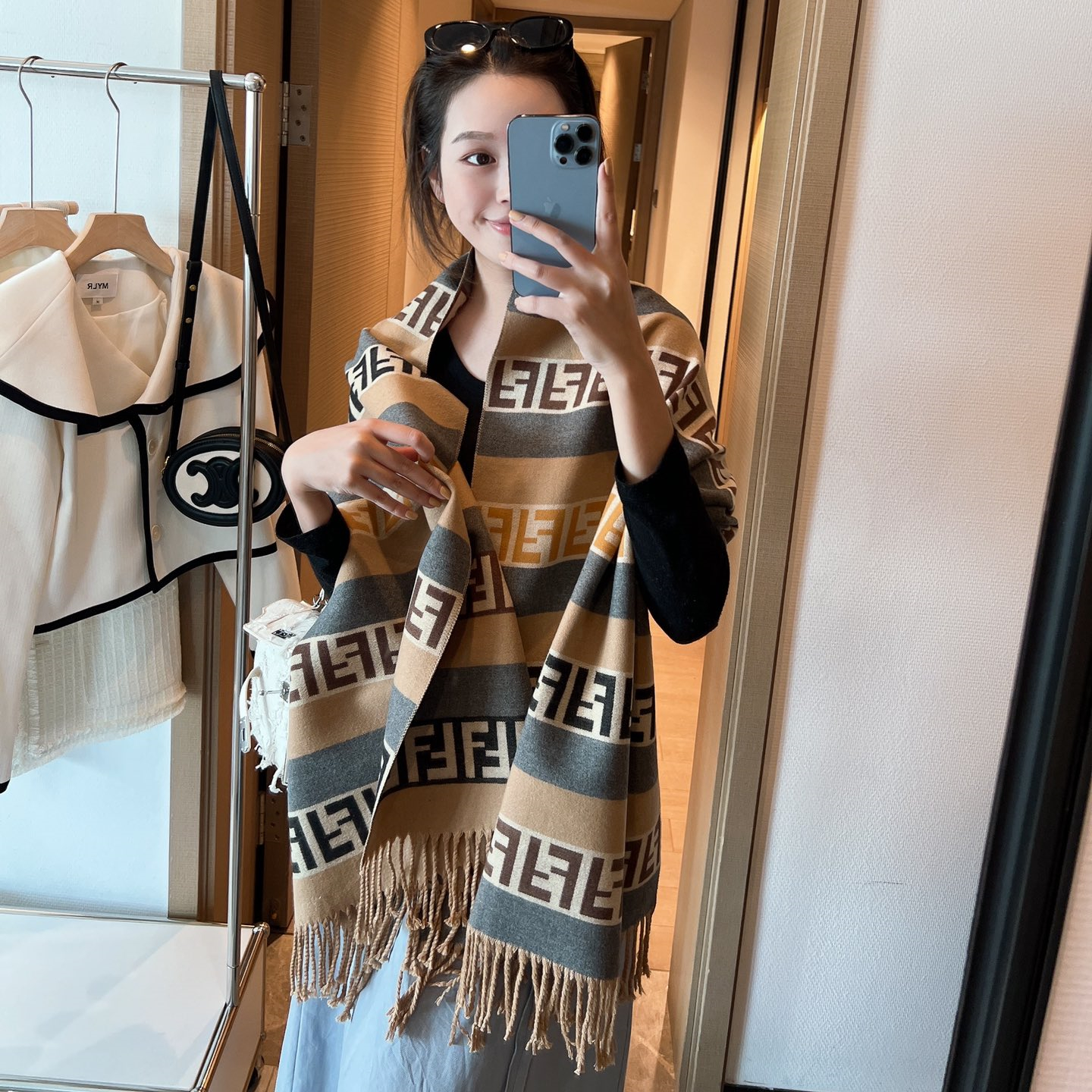 women Wool  FF scarf