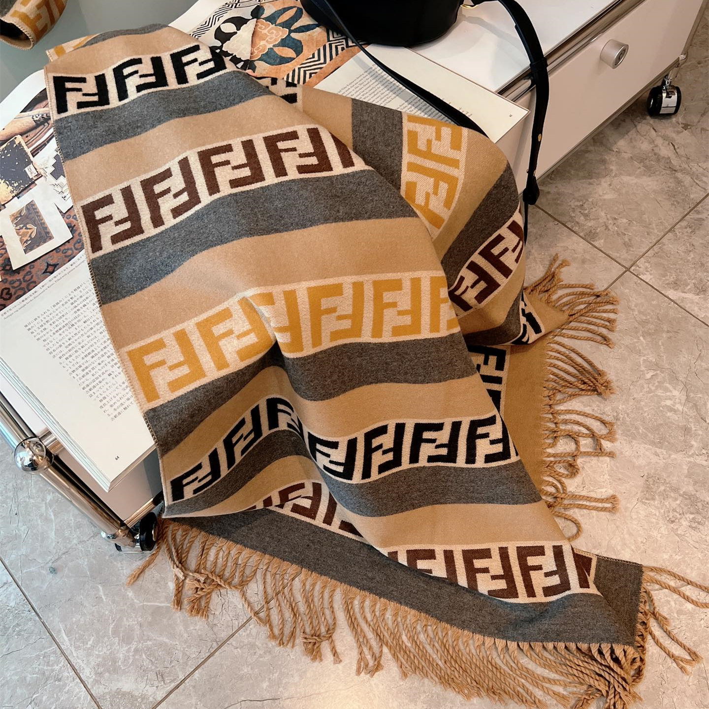 women Wool  FF scarf