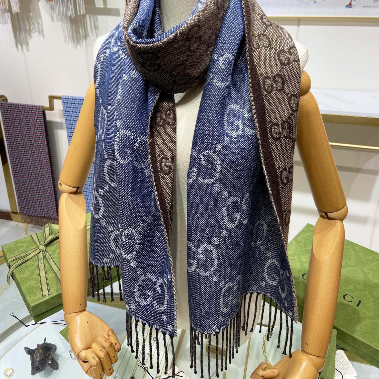 Women Wool   scarf