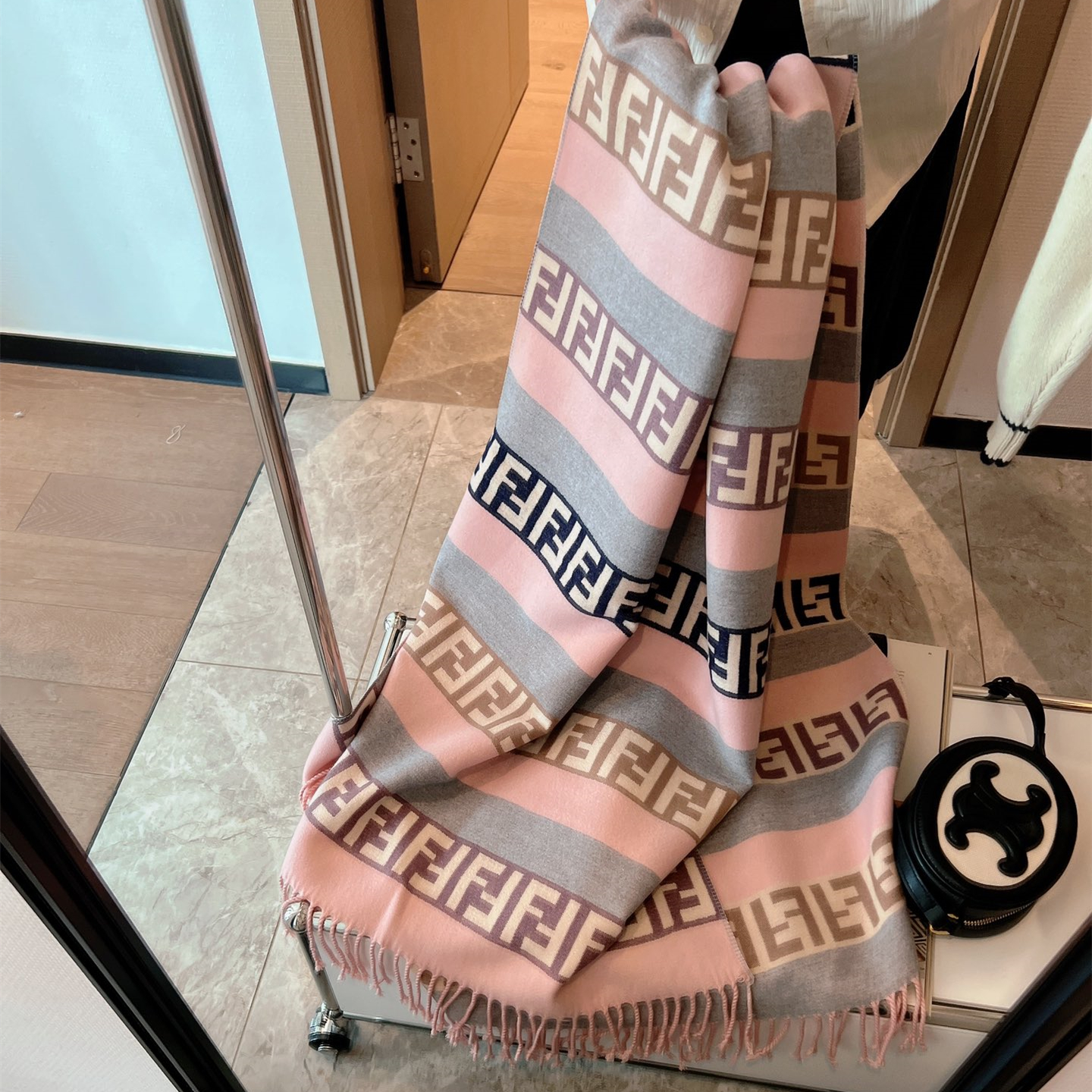 women Wool  FF scarf