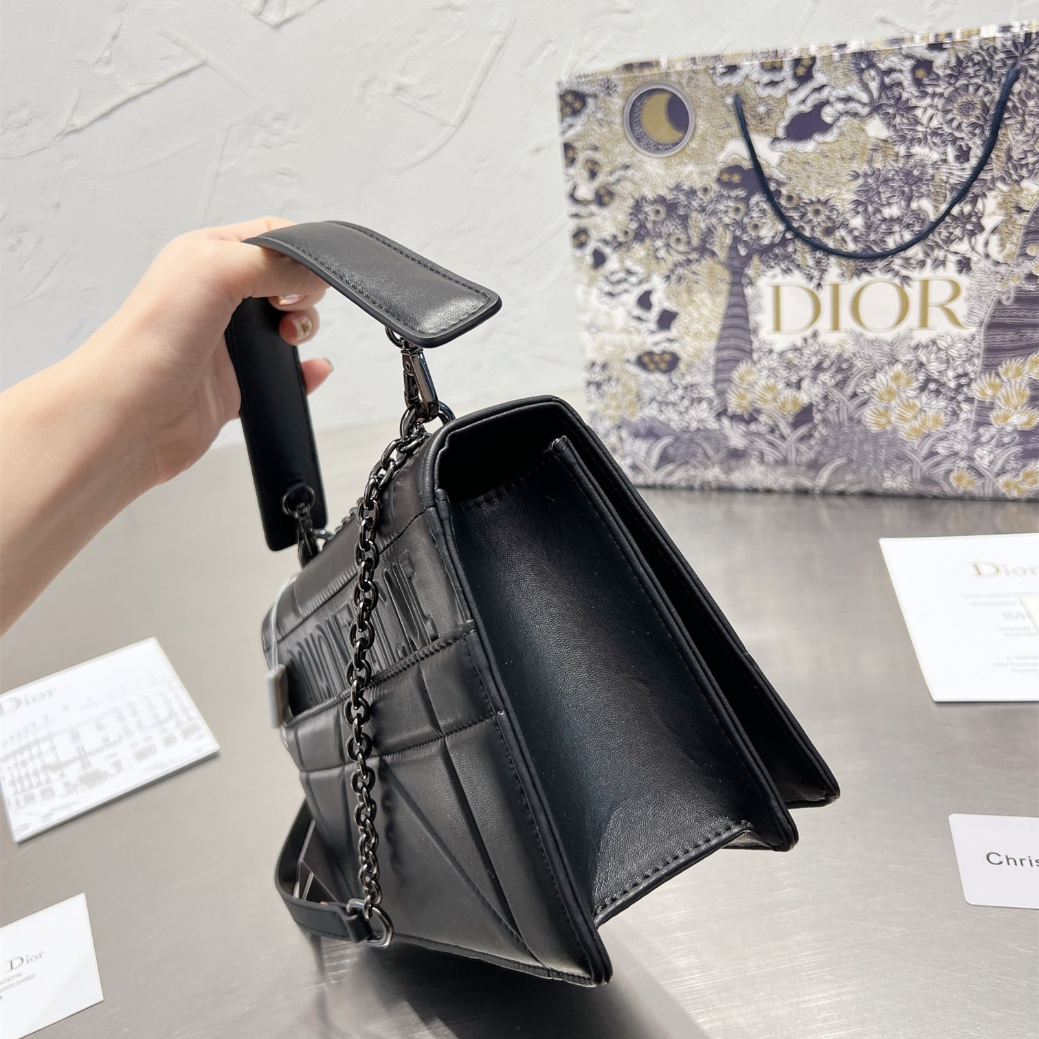 New bag 30 MONTAIGNE    Size:25cm