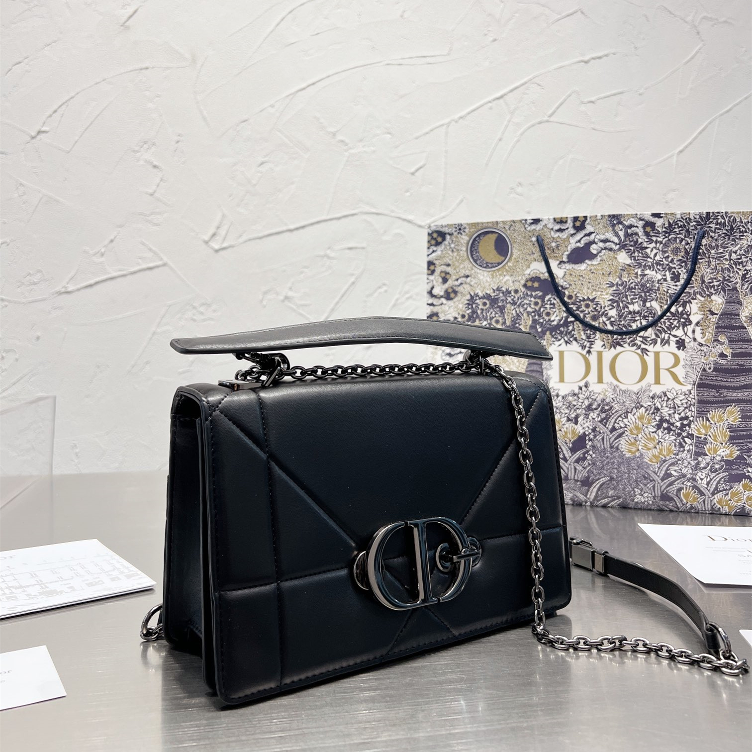 New bag 30 MONTAIGNE    Size:25cm