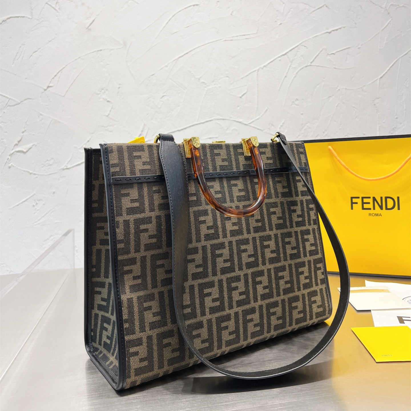 Sunshine ShoPPer  Tote Bag Size:35*30cm