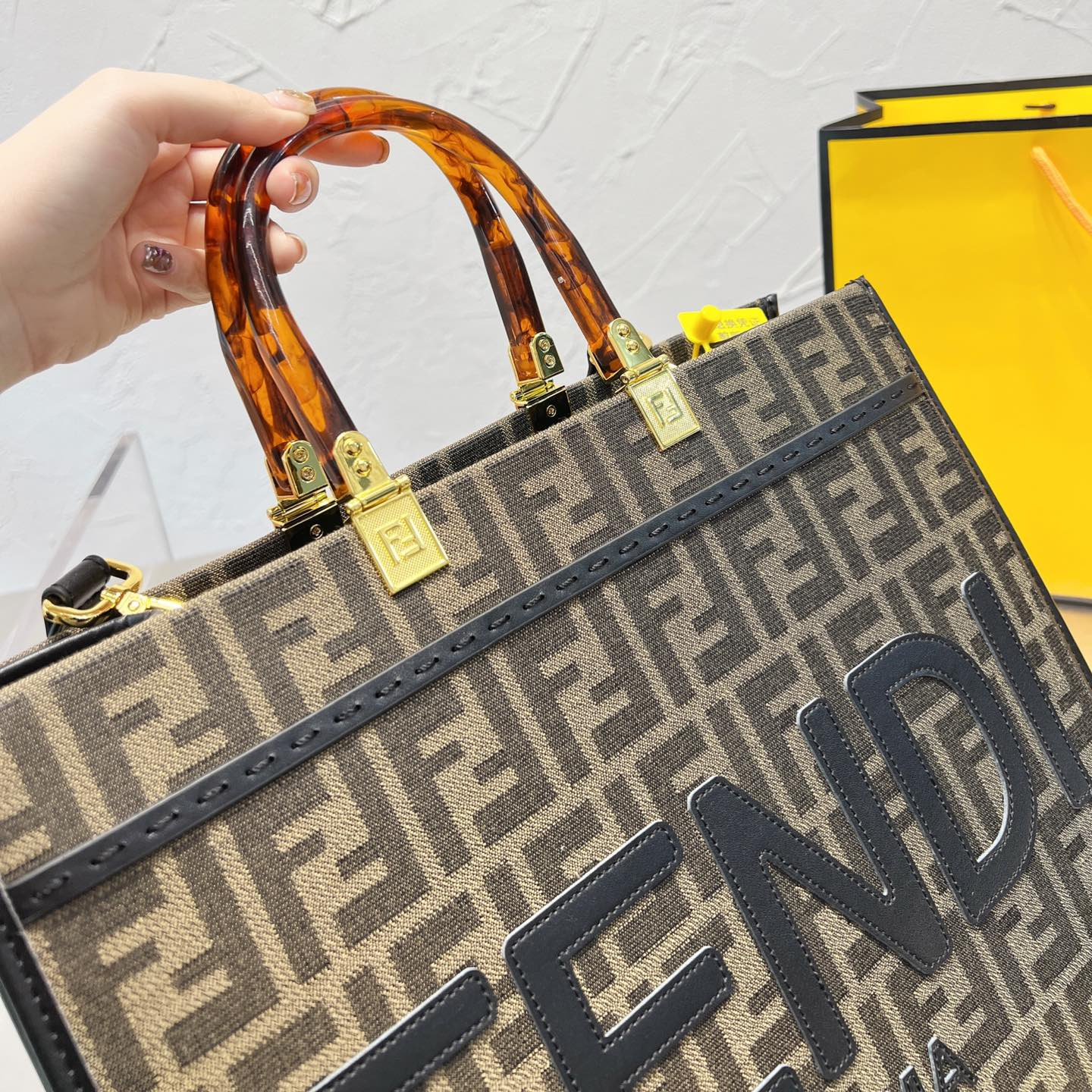 Sunshine ShoPPer  Tote Bag Size:35*30cm