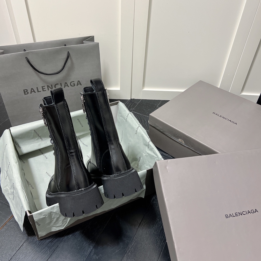 Martin Boots Size :EU35-EU40