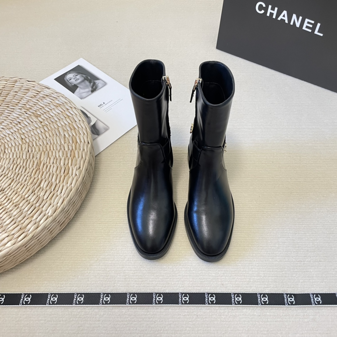 2022 new women shorts boots  women shoes size:EU35-EU40