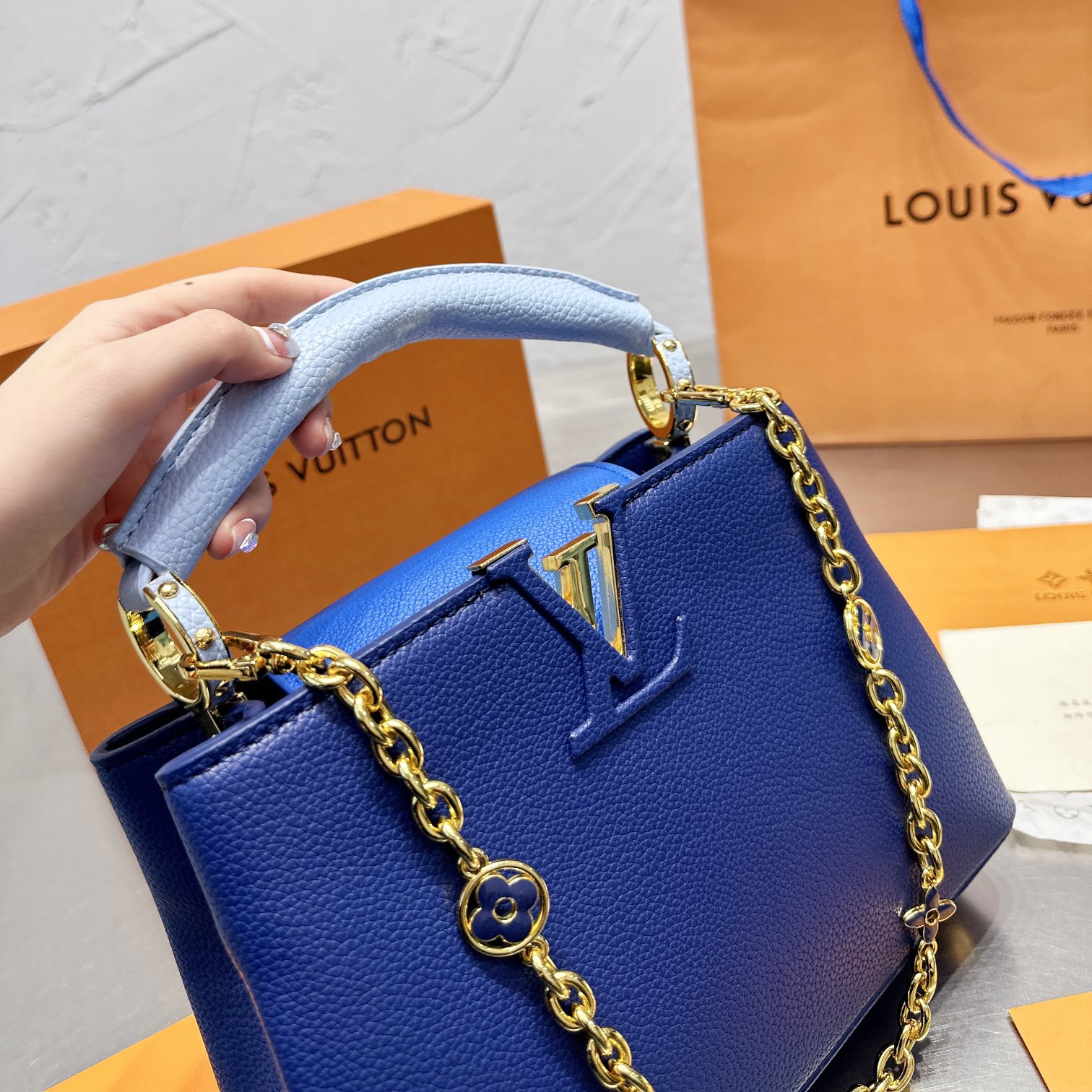 Mini Capucines bb bag Size 27*18cm