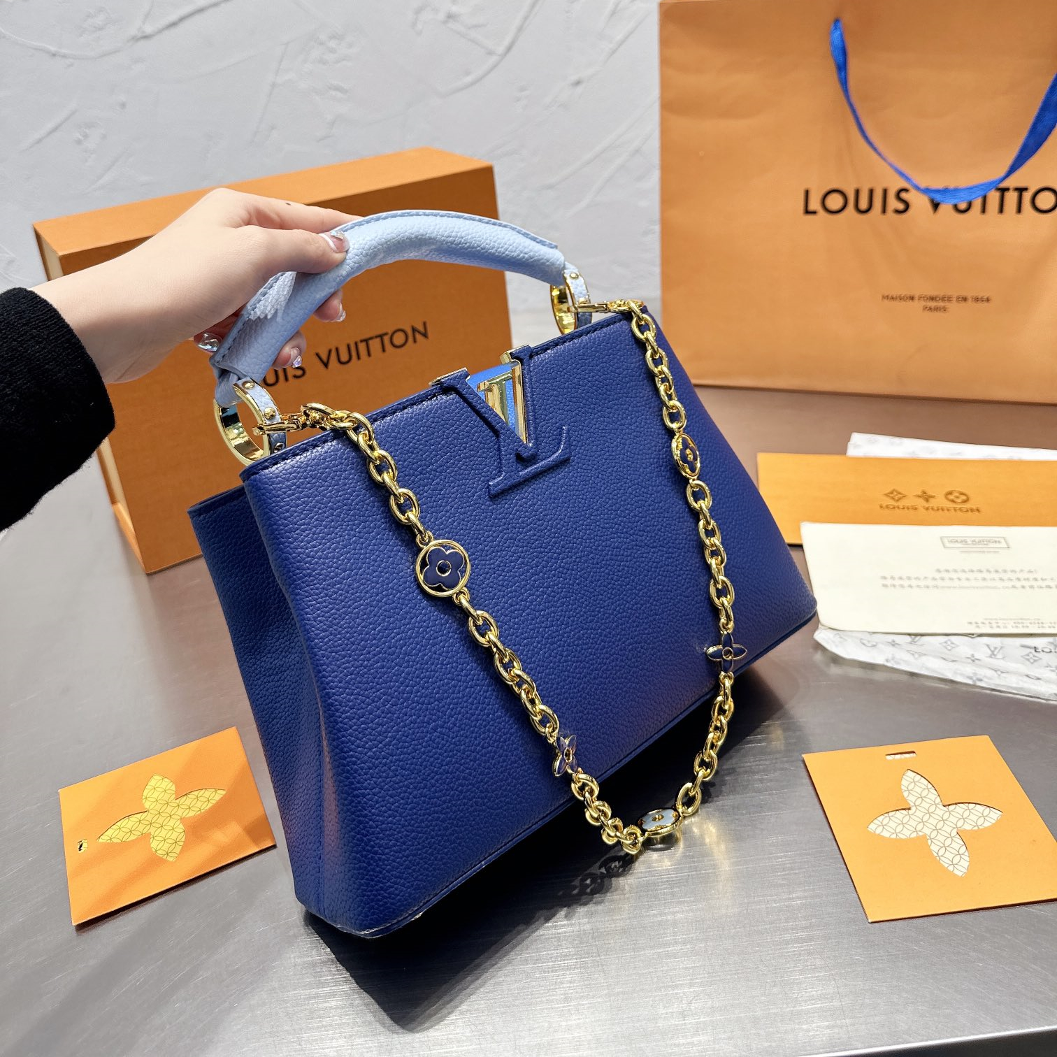 Mini Capucines bb bag Size 27*18cm