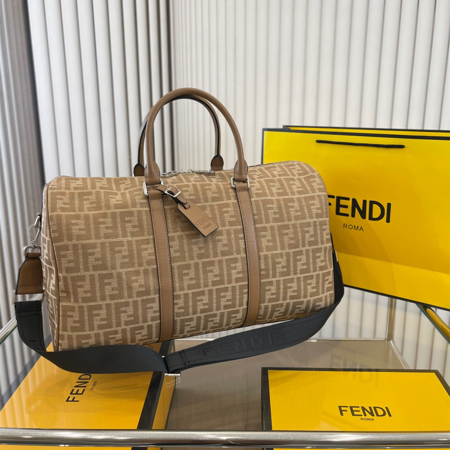 Travel bag  size:45*25cm