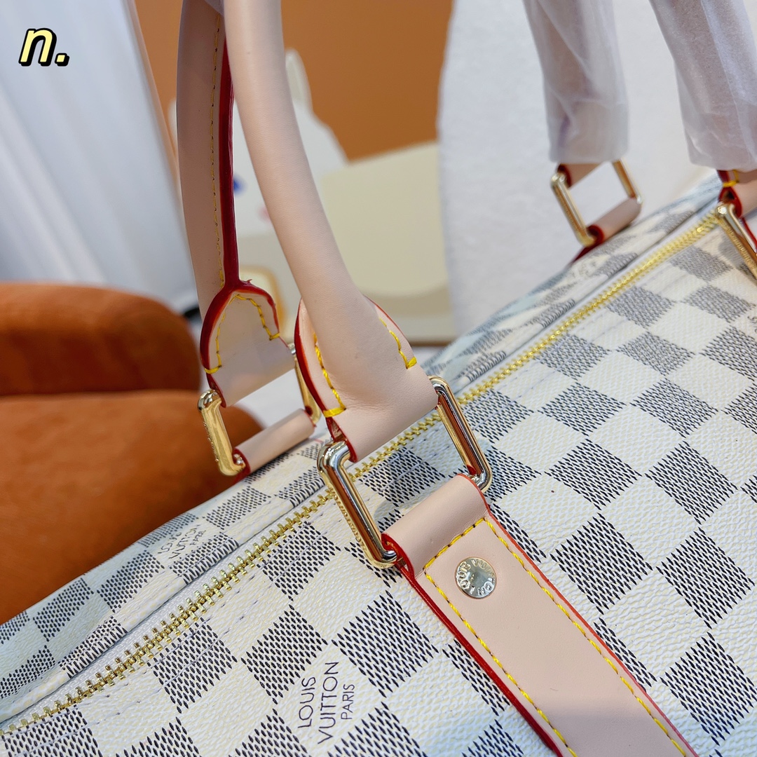 Travel bag size:50*23*28cm