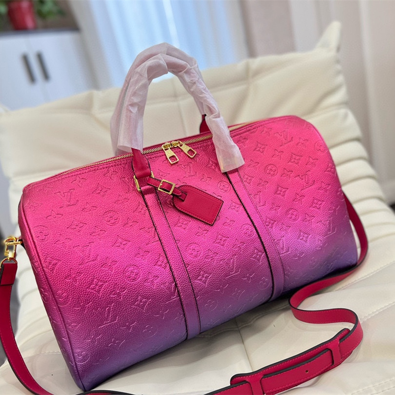 Travel bag   size:46*27cm