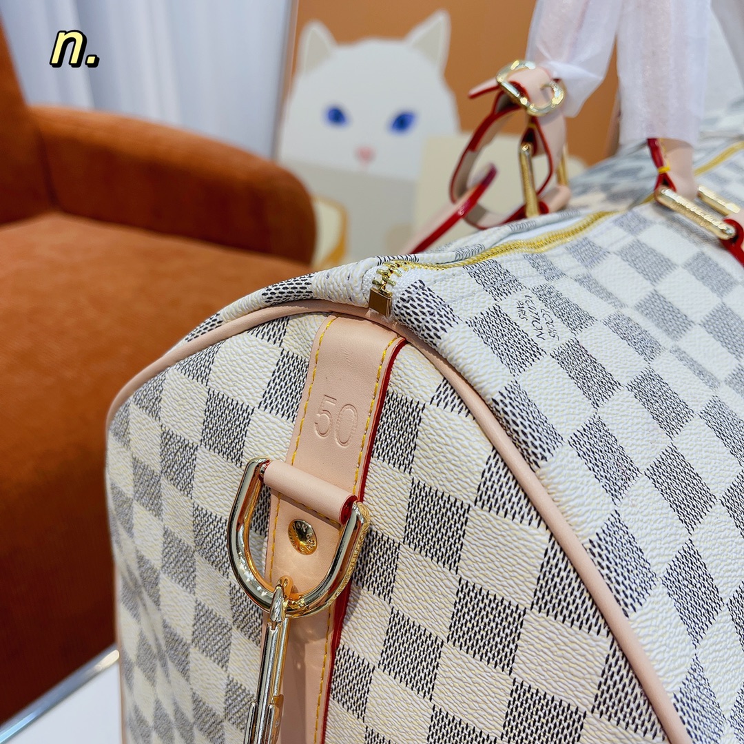 Travel bag size:50*23*28cm