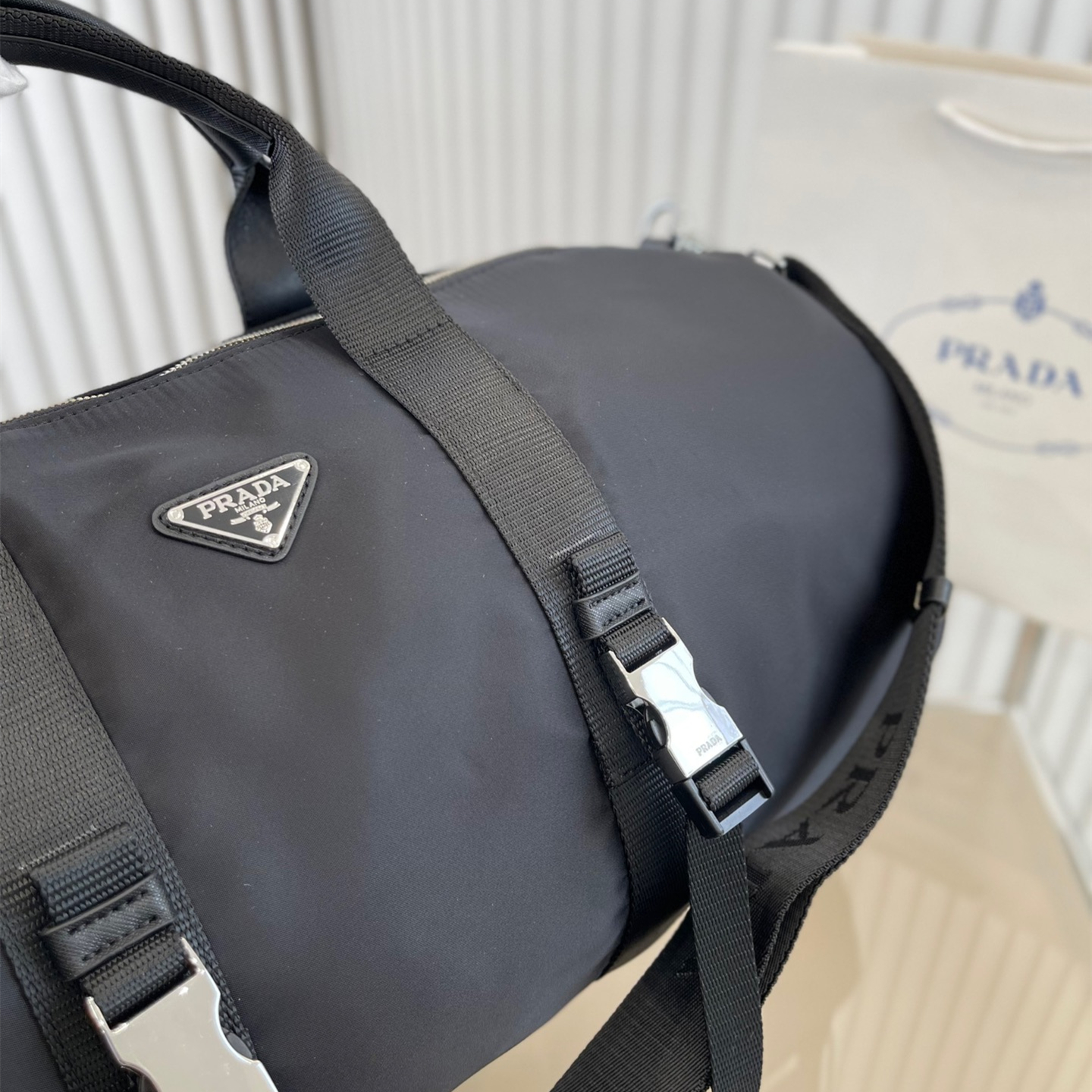 Travel bag  size:48*24cm