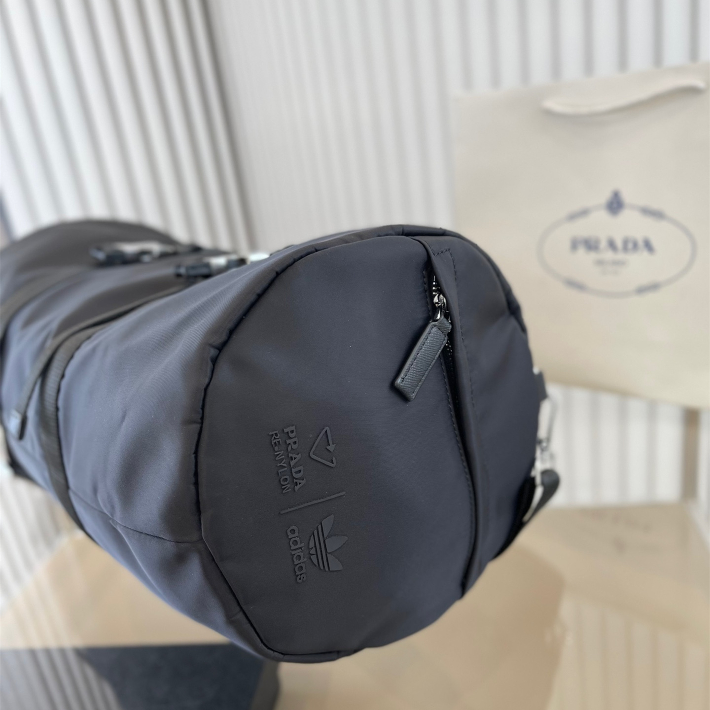 Travel bag  size:48*24cm