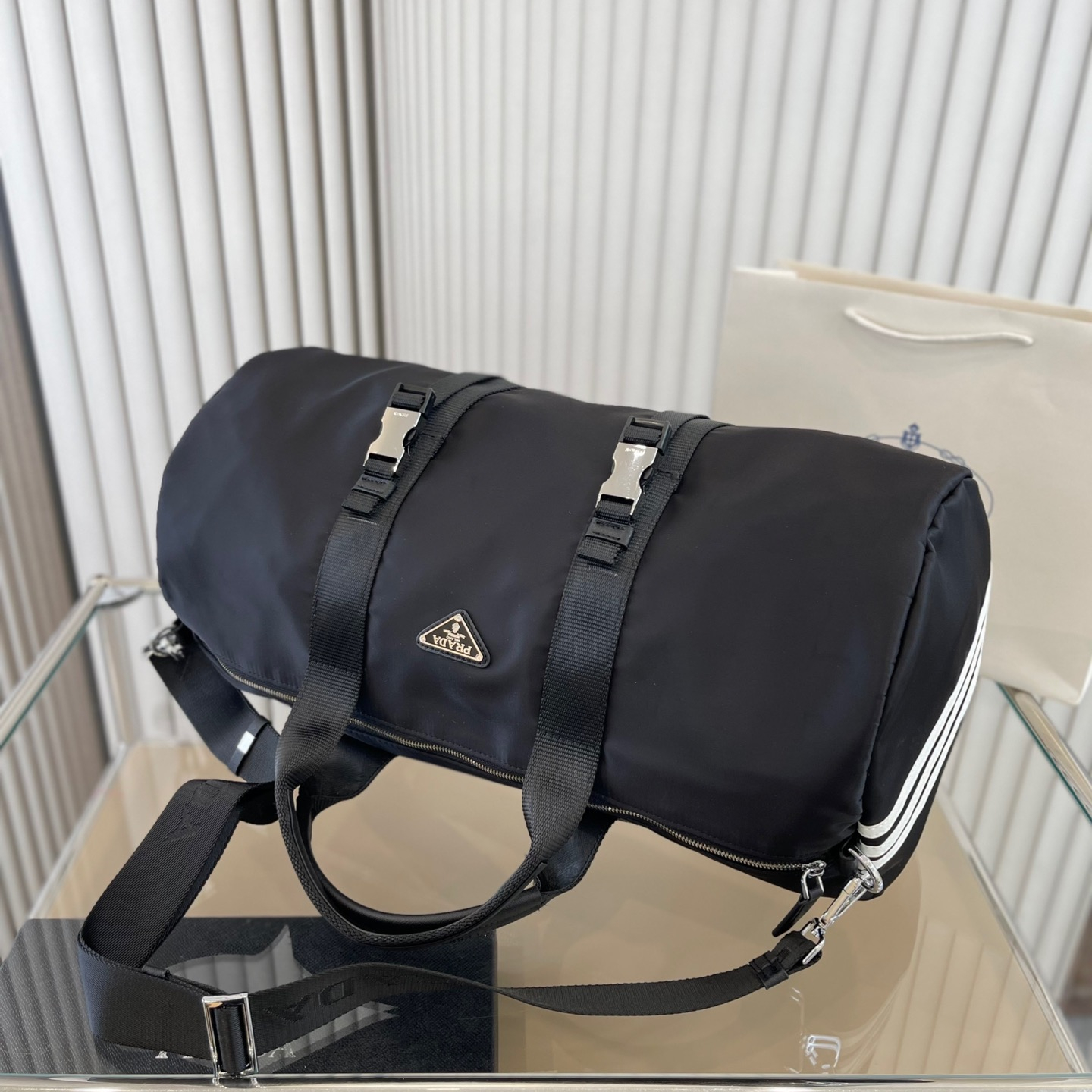 Travel bag  size:48*24cm