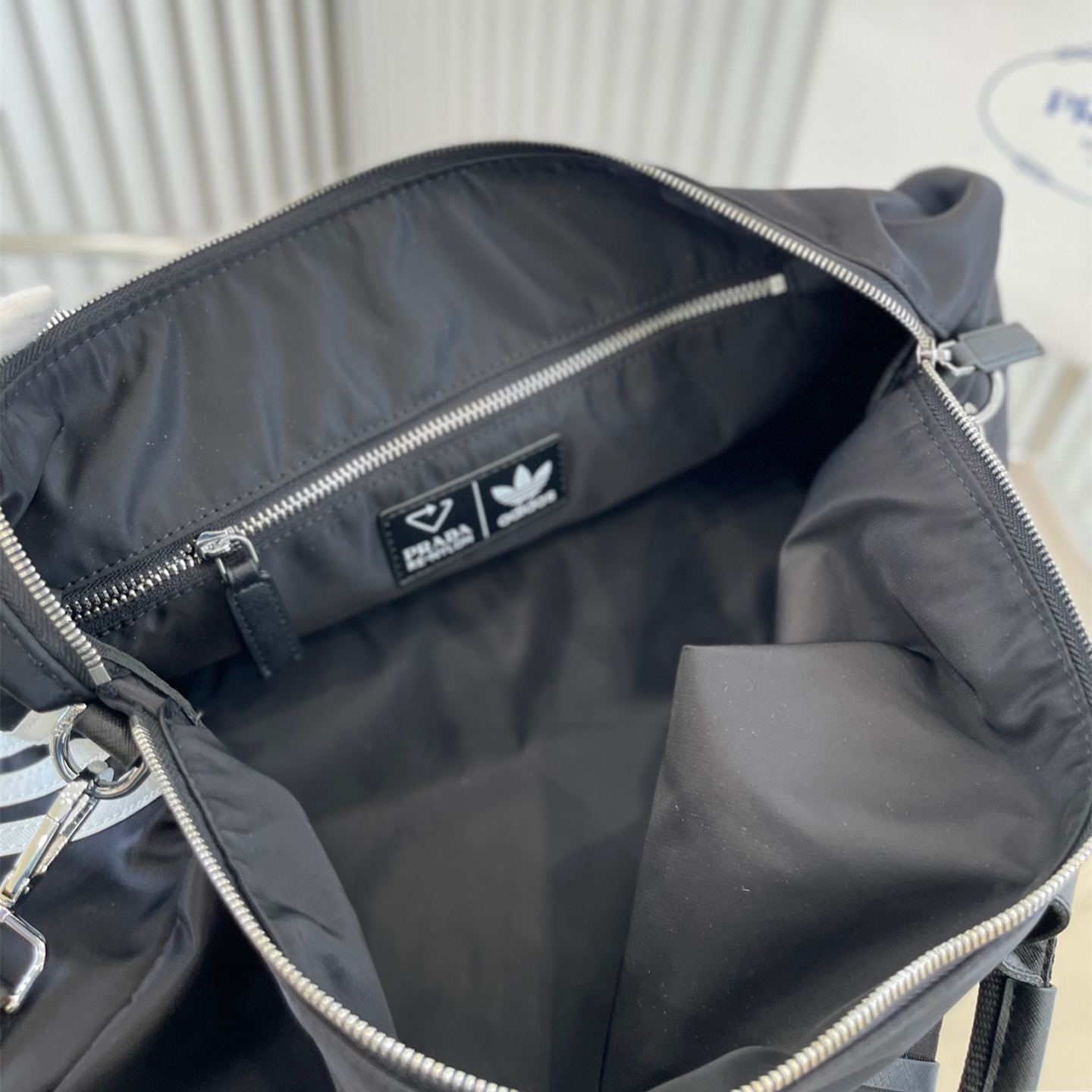 Travel bag  size:48*24cm