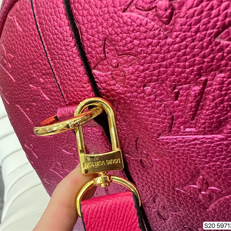 Travel bag   size:46*27cm