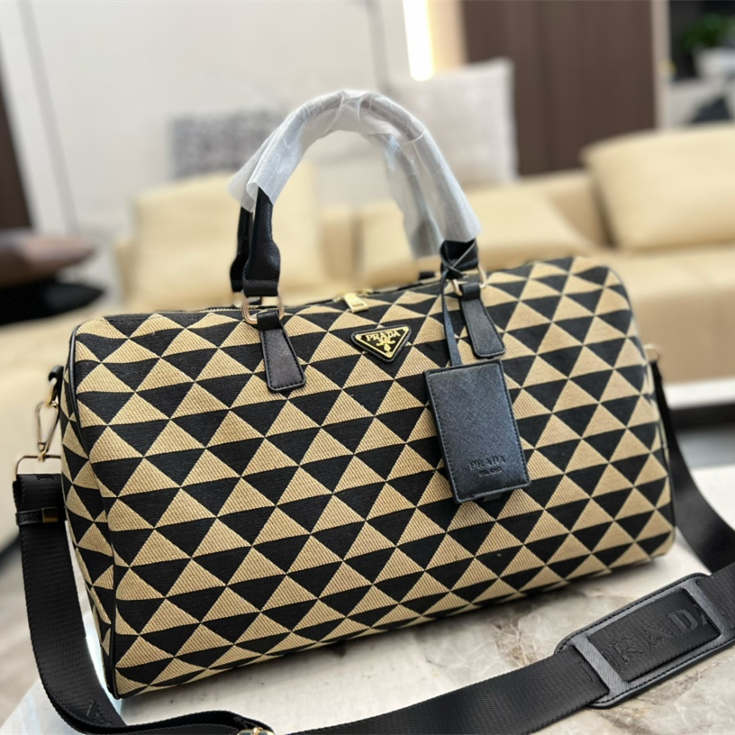 Travel bag  size:45 *26cm
